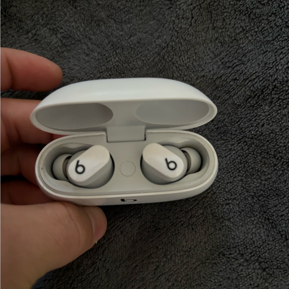 Beats Studio Buds - Picture 2 of 2
